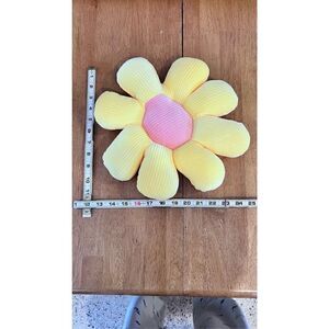 SUNFLOWER THROW PILLOW, SEAT COVER NEW VERY SOFT